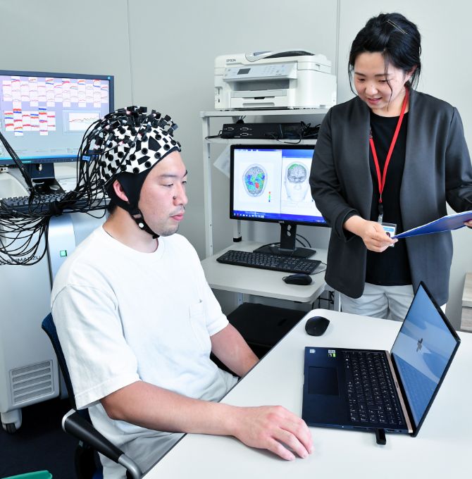 神経系リハビリテーション研究の様子